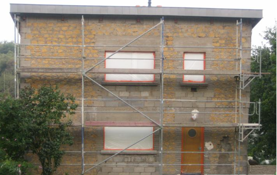 Ravalement de façade traditionnelle avec enduits à la chaux par Favata